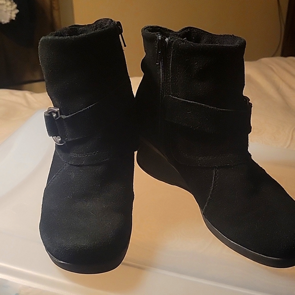 Women's boots